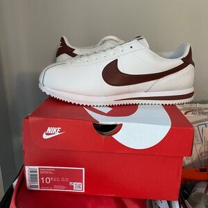 Mens Nike Cortez 10.5 Rare White Maroon Color New